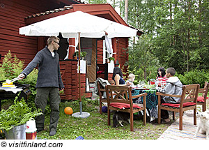 Grillende Familie, Finnland