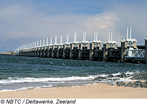 Blick auf die Deltawerke, Niederlande